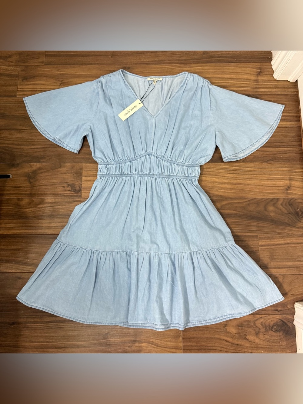 Speed Limit Tiered Dress Medium V Neck Babydoll Flutter Sleeve Feminine Flowy